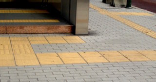 Тактильная плитка ПВХ в Старом Осколе - купить от 708 руб. в ТротуарнаяПлитка