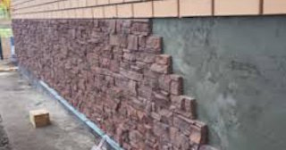 Профессиональная отделка фундамента панелями в Старом Осколе в октябре