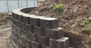 Установка подпорной стенки в Старом Осколе в октябре